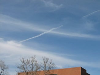 Persistent Non-Spreading Contrails